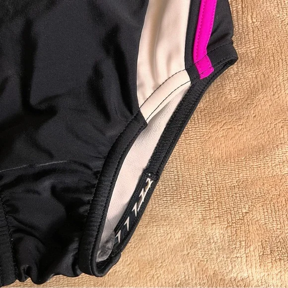 SPEEDO NWOT Pink and Black Racerback Full Coverage One Piece Swimsuit - Size 4 - Picture 3 of 11